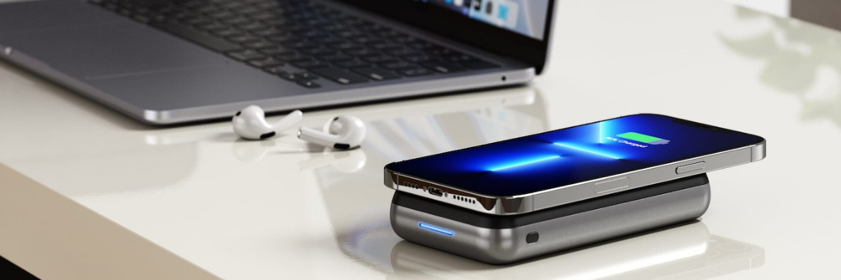 Satechi Duo Wireless Charger Power Stand: умна батерия за много устройства