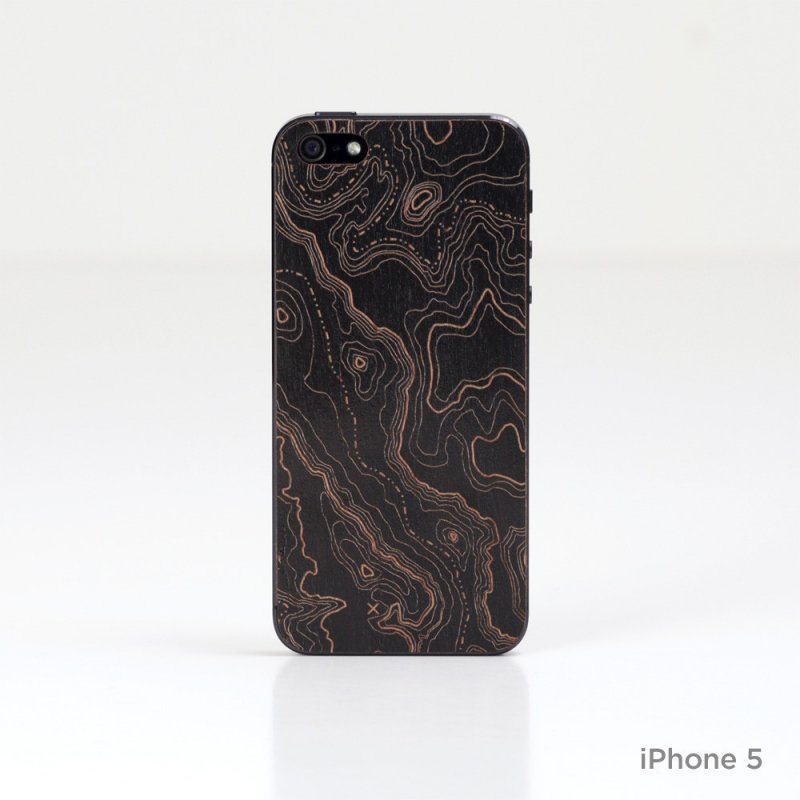 Lazerwood iPhone 5/5S/SE Topo - креативен скин от истинско дърво за iPhone 5, iPhone 5S, iPhone SE (черен)