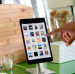 TwelveSouth HiRise - алуминиева повдигаща поставка за iPhone и iPad (сребриста) 8