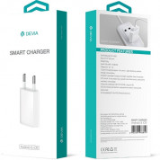 Devia Smart Charger - захранване за ел. мрежа с USB изход (1A) (бял) 3