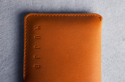 Mujjo Leather Wallet Sleeve - кожен (естествена кожа) калъф с джоб за кредитна карта за iPhone 8, iPhone 7 (кафяв) 3