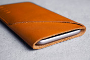 Mujjo Leather Wallet Sleeve - кожен (естествена кожа) калъф с джоб за кредитна карта за iPhone 8, iPhone 7 (кафяв) 6