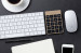 Satechi Slim Aluminum Wireless Keypad - безжична Bluetooth клавиатура с 18 бутона за MacBook (златиста) 9