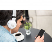 JBL E45BT Wireless on-ear headphones - безжични слушалки с микрофон за мобилни устройства (черен) 4