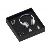 Tribe Star Wars R2D2 Giftbox- комплект On-Ear слушалки, In-Ear слушалки, зарядно за кола, 16GB USB флаш памет и Micro USB кабел за мобилни устройства