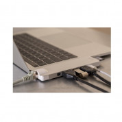 LMP USB-C Compact Dock 4K Pro - мултифункционален хъб за свързване на допълнителна периферия за компютри с USB-C (сребрист) 4