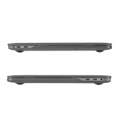 Moshi iGlaze Case - матиран предпазен кейс за MacBook Pro 15 Touch Bar (модели от 2016 до 2020 година) (черен-прозрачен) 2