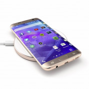 Satechi Wireless Charging Pad Fast Charge - поставка (пад) за безжично захранване за QI съвместими устройства (розово злато) 5