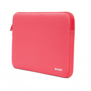 Incase Classic Sleeve - неопренов калъф за MacBook Pro 13 и лаптопи до 13.3 инча (червен)