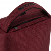 Incase Dopp Kit - чантичка с джоб за аксесоари (червен) 4