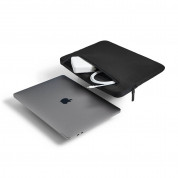 Incase Compact Sleeve in Flight Nylon - предпазен полиестерен калъф за MacBook 12 (черен) 7