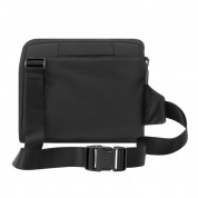 Incase Point and Shoot Field Bag - чанта за фотоапарат с отделение за iPad и допълнителни аксесоари (черен) 4