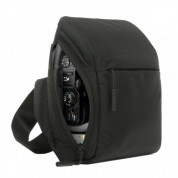 Incase Point and Shoot Field Bag - чанта за фотоапарат с отделение за iPad и допълнителни аксесоари (черен) 2