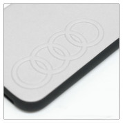 Audi Leather Hard Case - кожен кейс за iPhone SE (2022), iPhone SE (2020), iPhone 8, iPhone 7 (бял) 1