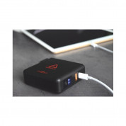 Adonit Wireless TravelCube Pro Charger - захранване за ел. мрежа с USB-C и USB изходи, външна батерия и пад за безжично зареждане (черен) 5