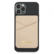 Guess Saffiano Magnetic Wallet - кожен портфейл (джоб) за прикрепяне към iPhone с MagSafe (златист) 1