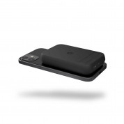 Zens Powerbank Single with Kickstand ZEPP02M with MagSafe and Qi 4000 mAh - преносима външна батерия с безжично зареждане за iPhone с Magsafe и Qi съвместими устройства (черен) 5