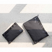 Ringke Two Way Bag - чанта органайзер с презрамка за захранване, кабели, слушалки и други аксесоари (черен) 1