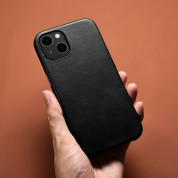 iCarer Leather Oil Wax MagSafe Case - кожен (естествена кожа) кейс с MagSafe за iPhone 13 (черен) 15