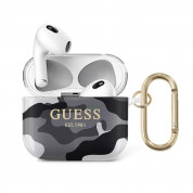Guess Airpods 3 Silicone Case Camo Collection - силиконов калъф с карабинер за Apple Airpods 3 (черен)