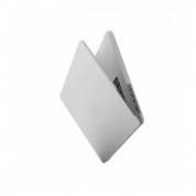 Uniq Claro Slim Hardshell Case - предпазен поликарбонатов кейс, силиконов протектор за клавиатурата и предпазител за камерата за MacBook Pro 14 M1 (2021) (прозрачен- мат) 1