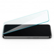 Spigen Glass.Tr Slim Tempered Glass - калено стъклено защитно покритие за дисплея на Samsung Galaxy S22 (прозрачен) 2