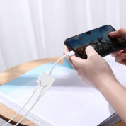 Joyroom Audio and Charging Splitter Lightning to 2x Lightning - Lightning адаптер към 2x Lightning изходa (6.5 см) (бял) 4