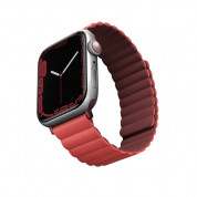 Uniq Revix Silicone Magnetic Strap for Apple Watch 38, 40, 41mm (maroon-coral) 1