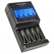 Panasonic Eneloop Pro Charger BQ-CC65E - зарядно с 4 гнезда за презареждаеми батерии (черен) 