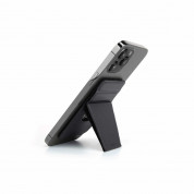 Uniq Lyft Magnetic Stand and Card Holder - кожен портфейл (джоб) с вградена поставка за прикрепяне към iPhone с MagSafe (черен) 1