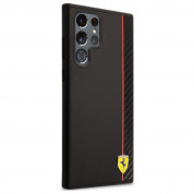 Ferrari Smooth Carbon Hard Case - хибриден удароустойчив кейс с карбоново покритие за Samsung Galaxy S22 Ultra (черен) 2