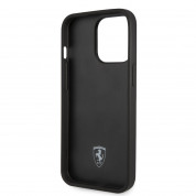Ferrari Perforated Leather Hard Case - кожен кейс за iPhone 14 Pro (черен) 4
