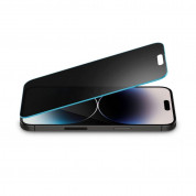 Spigen Glass.Tr Slim Privacy Tempered Glass - калено стъклено защитно покритие с определен ъгъл на виждане за дисплея за iPhone 14 Pro Max 1