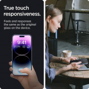 Spigen Glass.Tr Slim Privacy Tempered Glass - калено стъклено защитно покритие с определен ъгъл на виждане за дисплея за iPhone 14 Pro Max 4