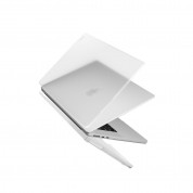 Uniq Claro Slim Hardshell Case - предпазен поликарбонатов кейс, силиконов протектор за клавиатурата и предпазител за камерата за MacBook Air 13 M2 (2022) (прозрачен-мат) 1
