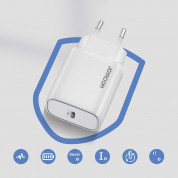 Joyroom Fast Wall Charger USB-C 20W PD - захранване за ел. мрежа 20W с USB-C изход и технология за бързо зареждане (бял) 3