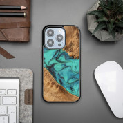 Bewood Unique Turquoise Wood and Resin Case - дизайнерски хибриден (дърво+TPU) кейс за iPhone 14 Pro (син-кафяв) 1