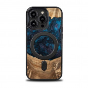 Bewood Unique Neptune Wood and Resin MagSafe Case - дизайнерски хибриден (дърво+TPU) кейс с MagSafe за iPhone 14 Pro (тъмносин-черен)