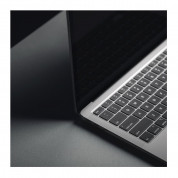 Moshi iVisor XT Clear Screen Protector - качествено прозрачно защитно покритие за Macbook Pro 16 M1 (2021), MacBook Pro 16 M2 (2023) (черен-прозрачен) 1