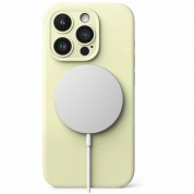 Ringke Liquid Silicone Magnetic Case - силиконов (TPU) калъф с MagSafe за iPhone 15 Pro (светлозелен) 2