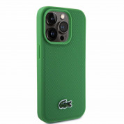 Lacoste Iconic Petit Pique Logo MagSafe Case - дизайнерски кожен кейс с MagSafe за iPhone 15 Pro (зелен) 2