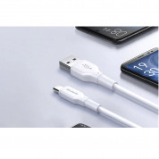 Mcdodo CA-7280 USB-A to USB-C Charging Cable 3А - кабел с гумирана обвивка за устройства с USB-C порт (120 см) (бял)  1