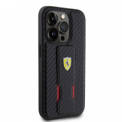 Ferrari Carbon Grip Stand Case - дизайнерски кожен кейс с поставка за iPhone 15 Pro Max (черен) 3