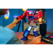 Robosen Flagship Optimus - интерактивен робот (шарен) 11