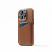 Mujjo Full Leather MagSafe Wallet Case - премиум кожен (естествена кожа) кейс с MagSafe за iPhone 15 Pro (кафяв)