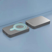 Hinovo Magnetic Wireless Power Bank 10000 mAh 15W - преносима външна батерия с USB-C порт и безжично зареждане с MagSafe (черен) 5