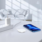 Choetech USB-C Magnetic Wireless Qi Charger Qi15W-A30 - поставка (пад) за безжично зареждане за iPhone с Magsafe (бял) 5