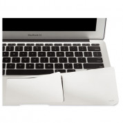 Moshi PalmGuard - защитно покритие за частта под дланите и тракпада на MacBook Air 11 (модели от 2010 до 2015 година)